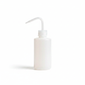 Botella dispensadora blanca con pico curvo de 250ml